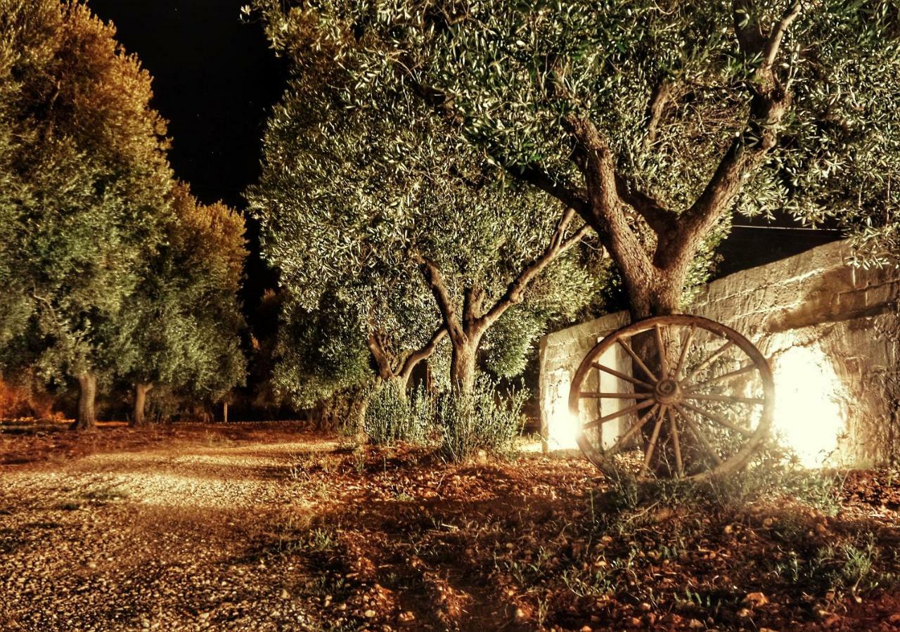 Oltre Gli Ulivi Bed & Breakfast Ostuni Eksteriør bilde